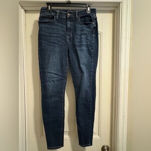Judy Blue skinny size 11/30